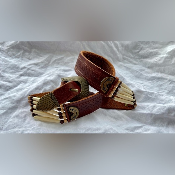 Vintage Accessories - Women’s VINTAGE‎ BOHO brown leather belt with brass buckle size 28